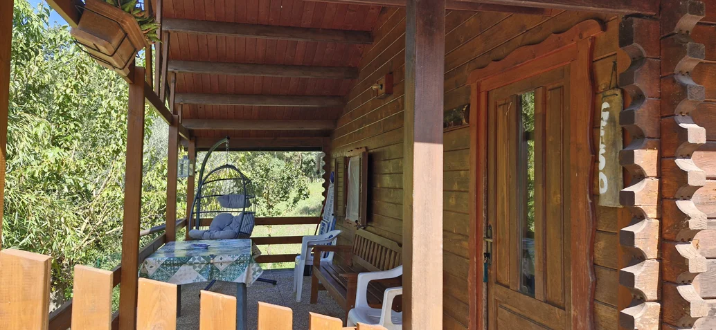 Bungalow in legno immerso nella natura